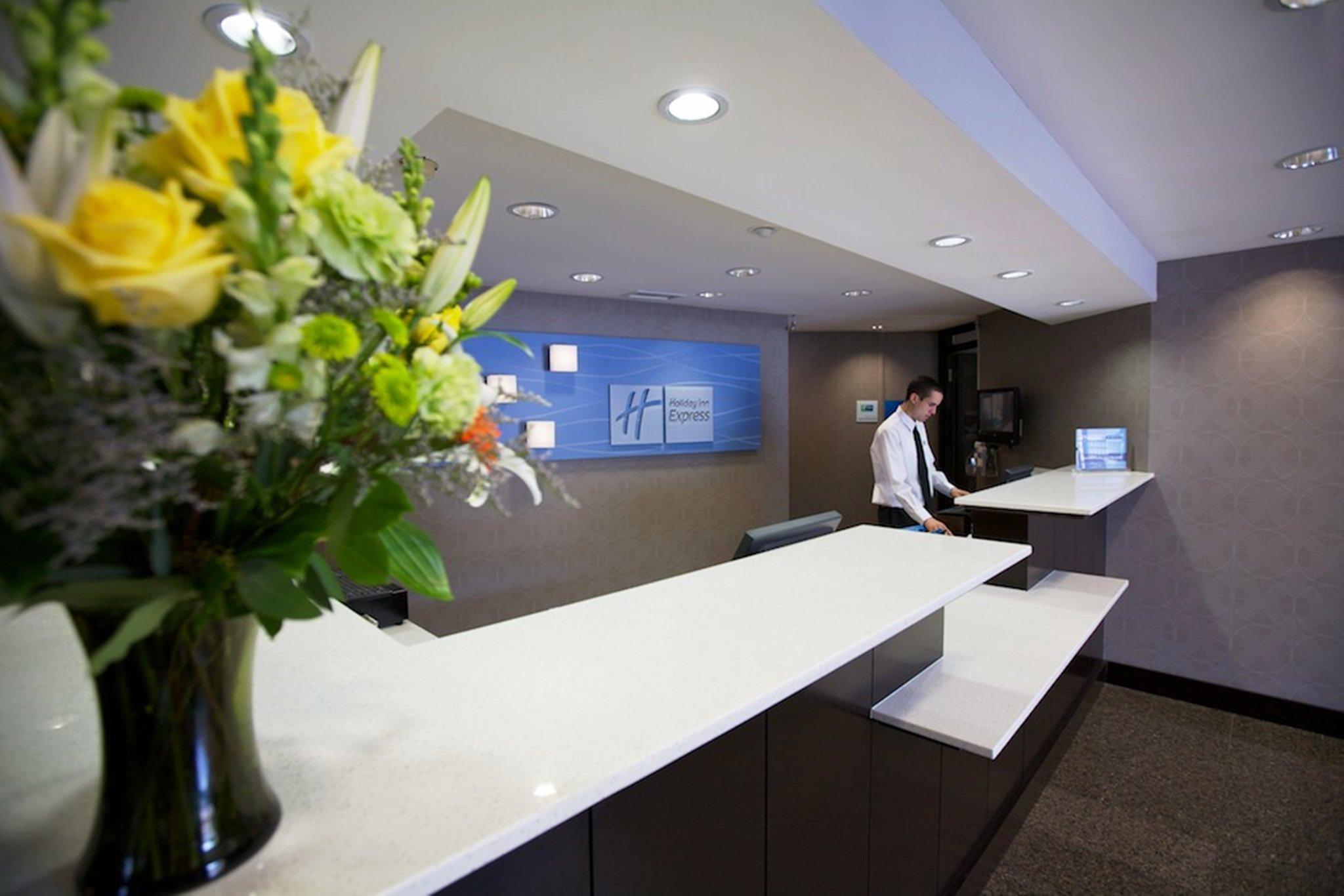 Holiday Inn Express San Diego Airport-Old Town By Ihg Exteriör bild